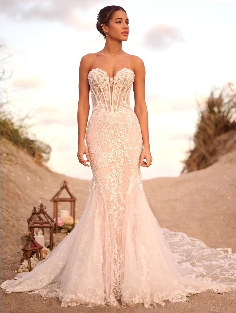 Size 2-4 - Wedding Dress - Custom Vera Wang